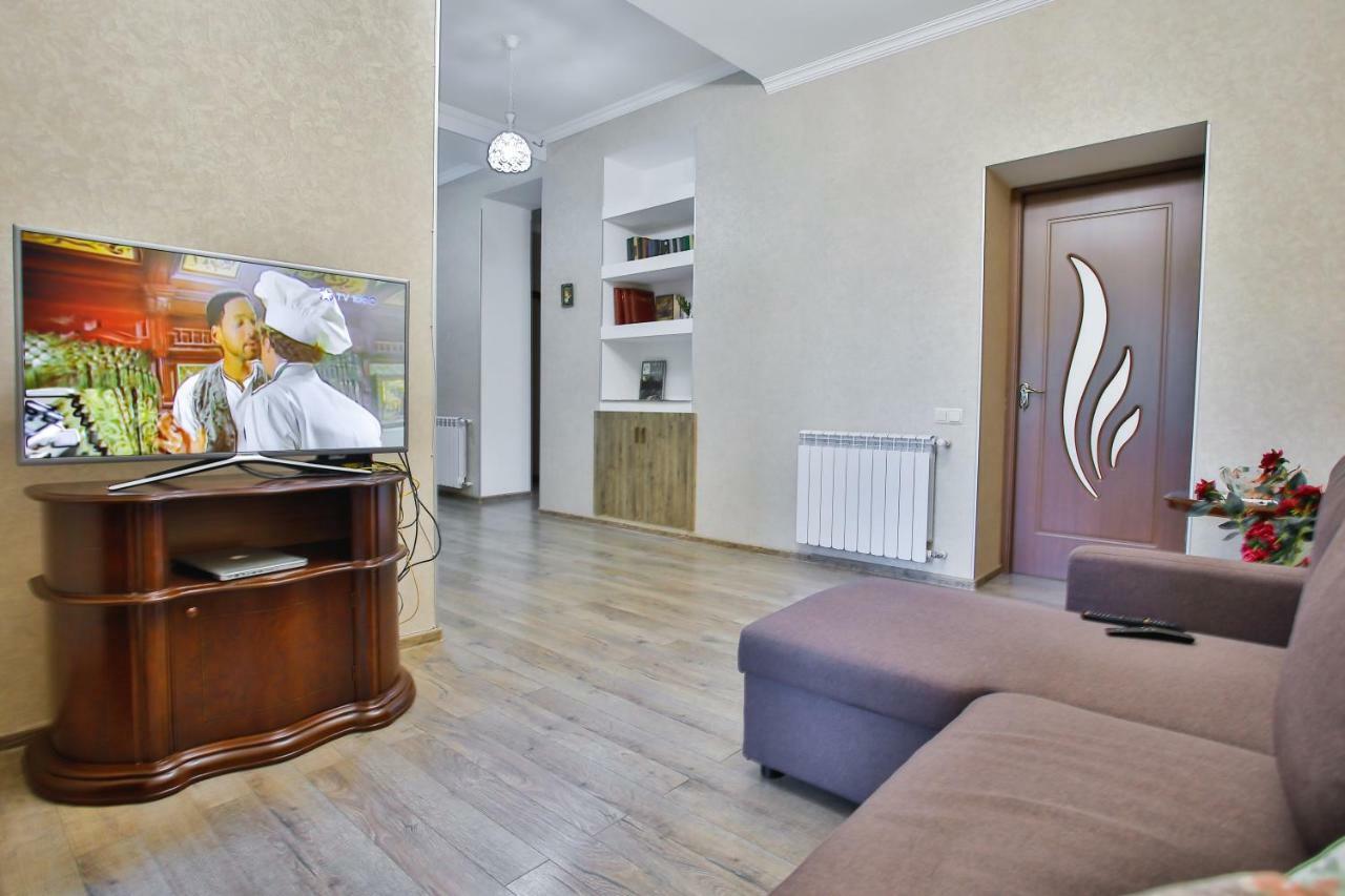 Apartment Anano Kutaisi Esterno foto